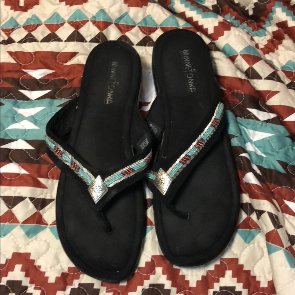 Worn once Minnetonka suede flip flops